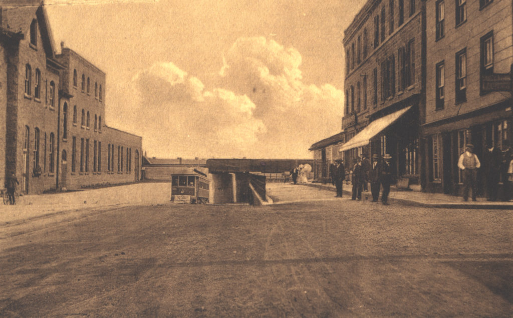Streetcar on Wilson Street, circa 1910 (Courtesy of Guelph Museums 1986.18.204)