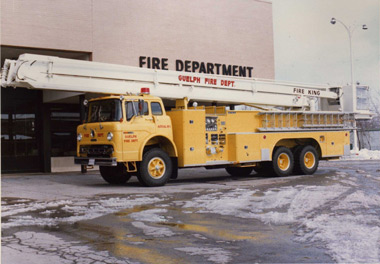 1975 Ford C900/ Fire King