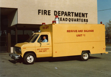 1979 Ford E375 cube van rescue