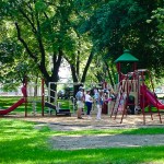 Royal City Park play structure